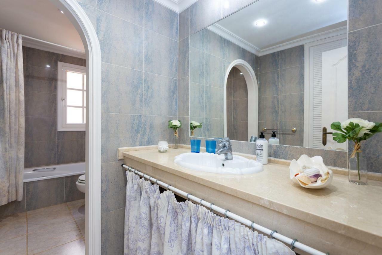 Vivatenerife - Villa With Pool, Jacuzzi And Sea View Chayofa エクステリア 写真